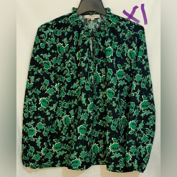 LOFT Tops - LOFT Green Floral Blouse